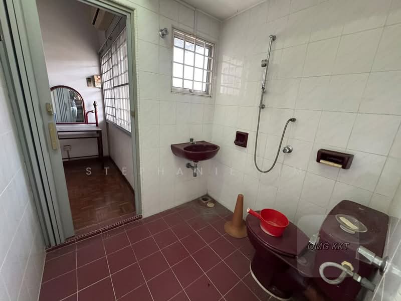 Rumah Teres 2-Tingkat untuk Dijual di Taman Eng Ann (Klang) - Stephanie Lim - Bathroom - PropertyGuru.com.my