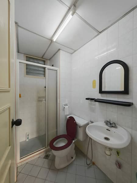 Condominium for Sale at Sri York Condominium - A Ee Ee - Bathroom - PropertyGuru.com.my