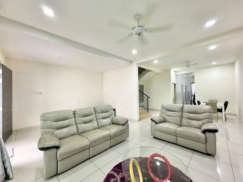 2-storey Terraced House for Sale in Alam Impian (Shah Alam) - Salawati Busro - Living Room - PropertyGuru.com.my
