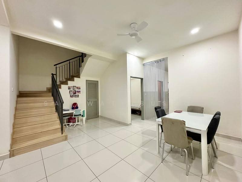 2-storey Terraced House for Sale in Alam Impian (Shah Alam) - Salawati Busro - Living Room - PropertyGuru.com.my