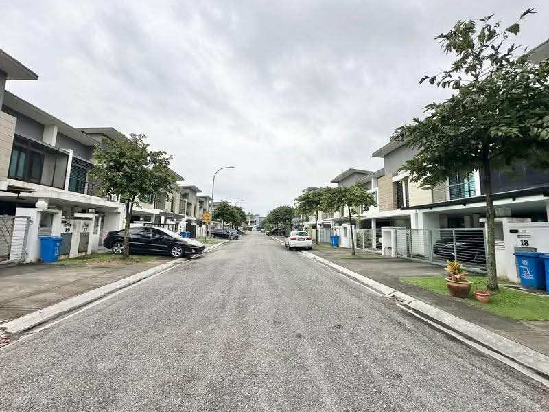 2-storey Terraced House for Sale in Alam Impian (Shah Alam) - Salawati Busro - Exterior - PropertyGuru.com.my