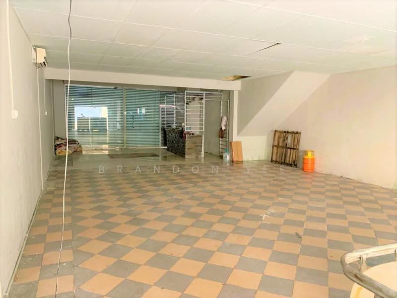Kedai untuk Dijual di Taman Equine (Seri Kembangan) - Brandon Yee - Interior - PropertyGuru.com.my