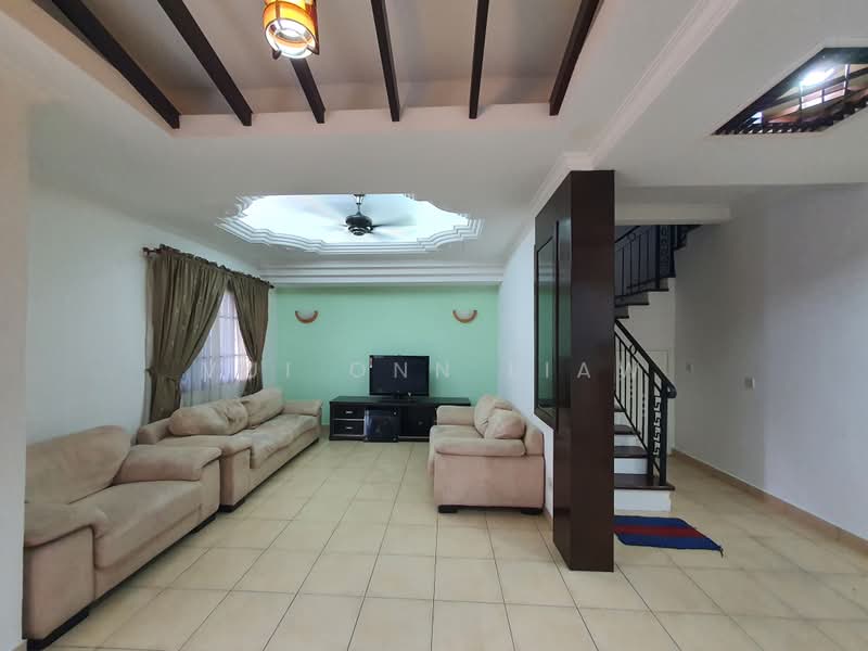 Rumah Teres 2-Tingkat untuk Disewa di Kota Kinabalu (Sabah) - Vui Onn Liaw - Living Room - PropertyGuru.com.my