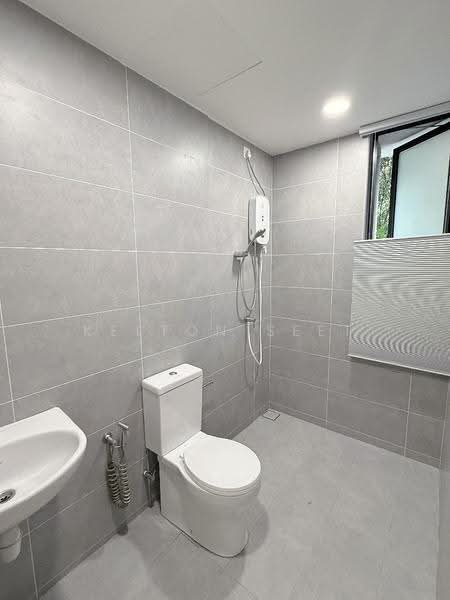 Kondominium untuk Dijual di Windows on The Park - Kelton Seet - Bathroom - PropertyGuru.com.my