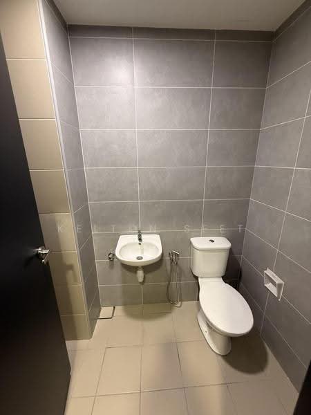 Condominium for Sale at Windows on The Park - Kelton Seet - Bathroom - PropertyGuru.com.my