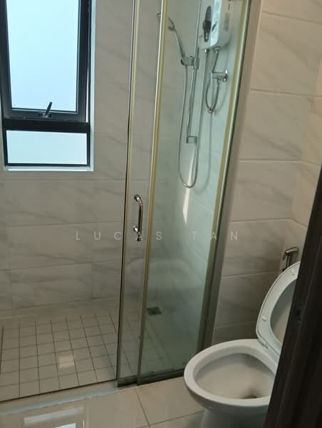 Pangsapuri untuk Disewa di Starview Bay @ Forest City - Lucas Tan - Bathroom - PropertyGuru.com.my