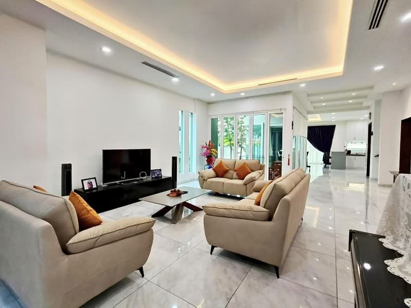 Bungalow House for Sale in Subang Heights (Subang Jaya) - Joyce Kok - Living Room - PropertyGuru.com.my
