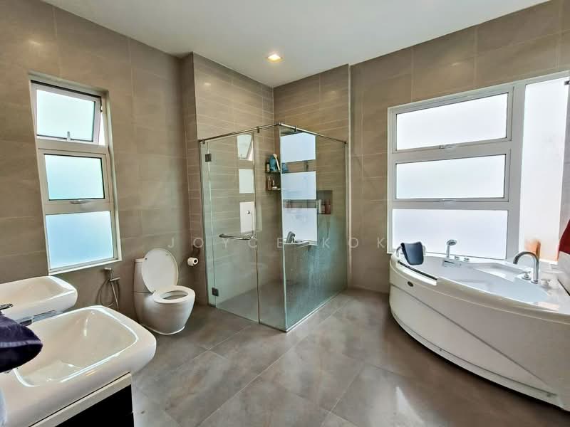 Bungalow House for Sale in Subang Heights (Subang Jaya) - Joyce Kok - Bathroom - PropertyGuru.com.my