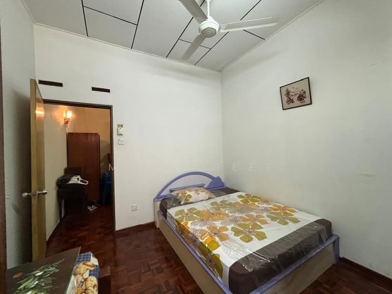 Rumah Teres 2-Tingkat untuk Dijual di Taman Kesidang Seksyen 3 (Melaka City) - Mario Seet - Bedroom - PropertyGuru.com.my