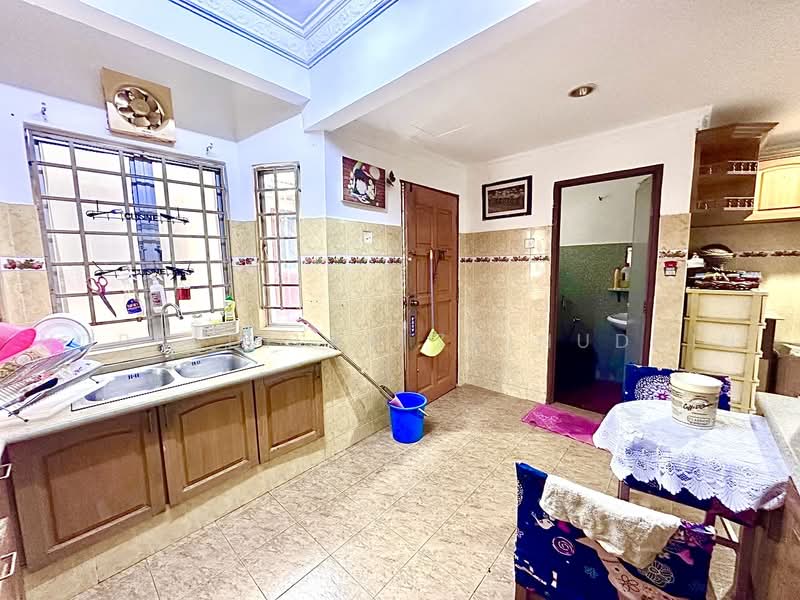 Rumah Teres untuk Dijual di Taman Samudra Teres (Batu Caves) - NORFADILAH ZAINUDDIN - Kitchen - PropertyGuru.com.my