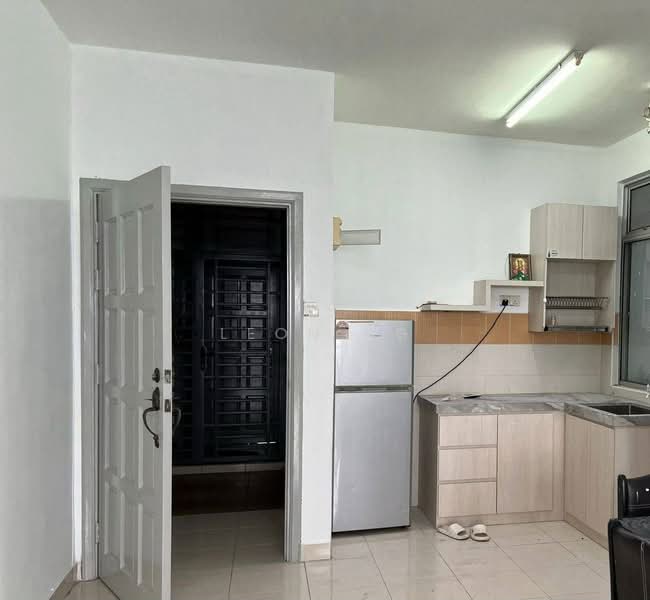 Apartment for Sale at Kipark Apartment - Leon Ng - Kitchen - PropertyGuru.com.my