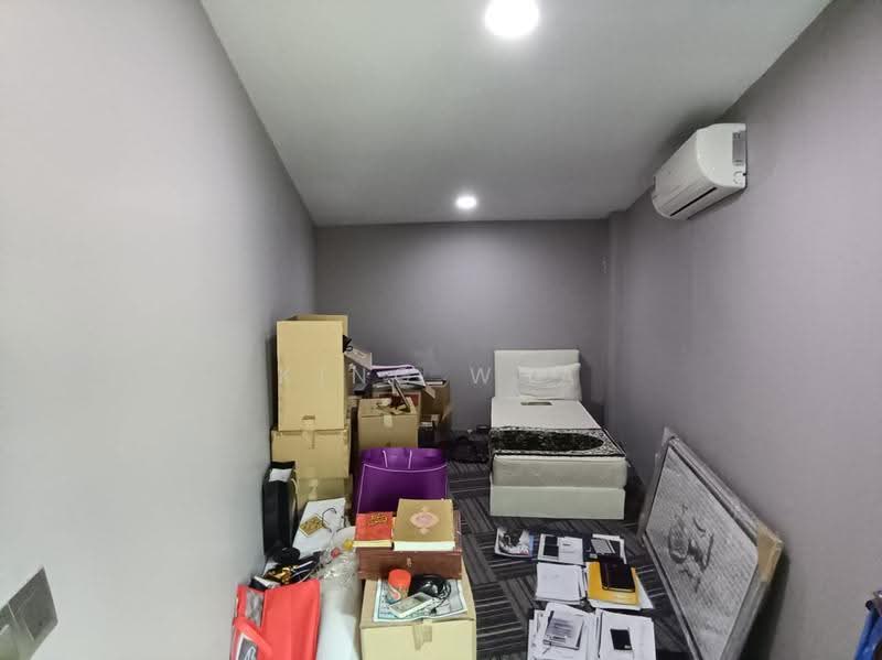 Shop for Sale in Wangsa Maju (Kuala Lumpur) - King Wha - Bedroom - PropertyGuru.com.my