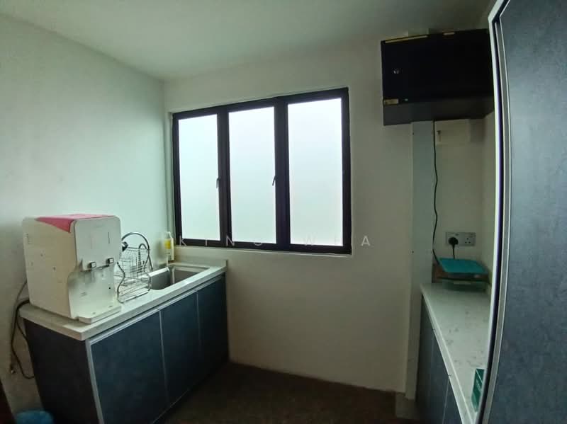 Shop for Sale in Wangsa Maju (Kuala Lumpur) - King Wha - Kitchen - PropertyGuru.com.my