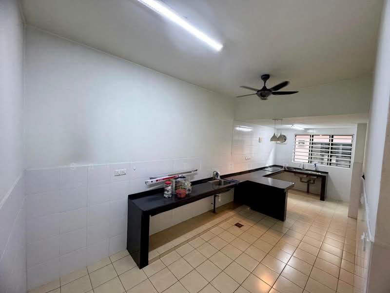 Terraced House for Sale in Alam Impian (Shah Alam) - Salawati Busro - Kitchen - PropertyGuru.com.my