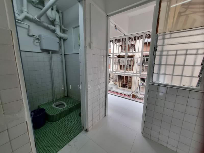 Rumah Flat untuk Dijual di Flat Taman Melati Blok E - Linda Ooi - Bathroom - PropertyGuru.com.my
