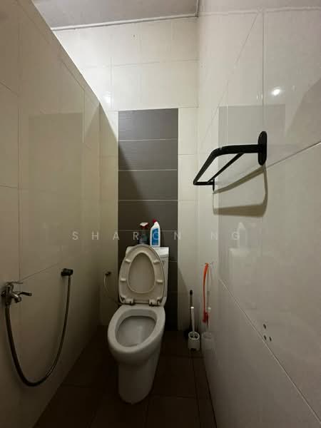 Rumah Teres 1-Tingkat untuk Dijual di Taman Ungku Tun Aminah (Skudai) - Sharon Ng - Bathroom - PropertyGuru.com.my