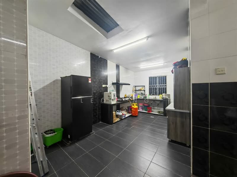 1-storey Terraced House for Sale in Skudai (Johor) - Leon Ng - Kitchen - PropertyGuru.com.my