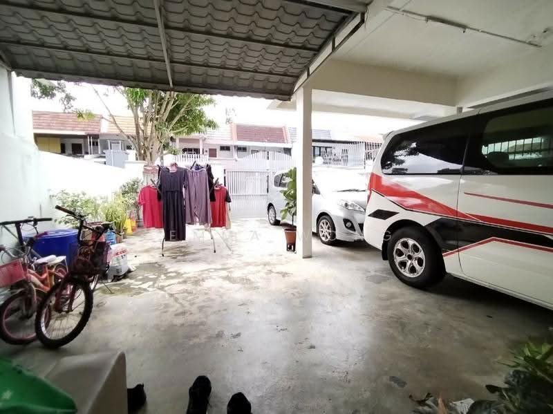 2-storey Terraced House for Sale in Taman Bukit Kempas (Tampoi) - Gemma Wong - Exterior - PropertyGuru.com.my