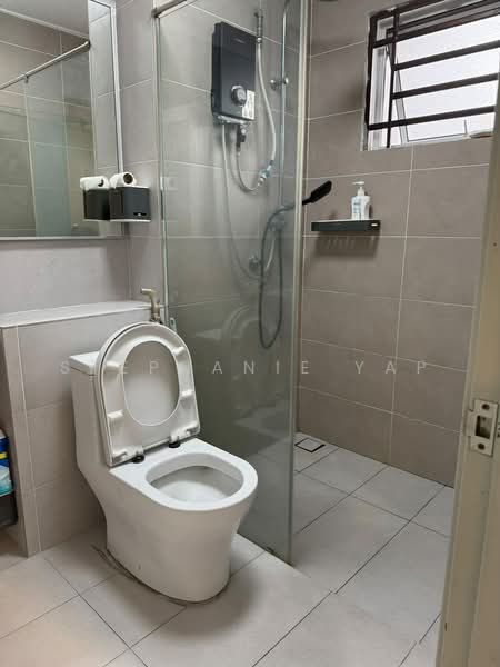 Rumah Teres untuk Disewa di Bandar Botanic (Klang) - Stephanie Yap - Bathroom - PropertyGuru.com.my