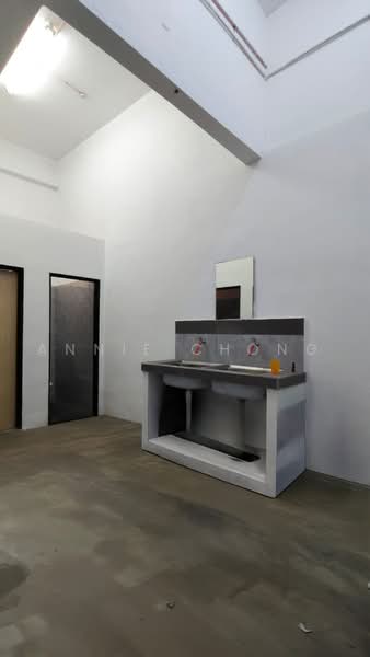 Kilang Terpisah untuk Disewa di Klang (Selangor) - Annie Chong - Bathroom - PropertyGuru.com.my