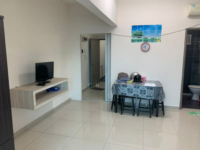 Pangsapuri untuk Disewa di Zennith Suites (Pangsapuri Kebun Teh) - Kevin Lim - Living Room - PropertyGuru.com.my