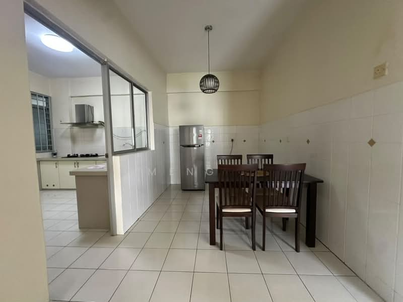 Condominium for Rent at Putra Place Condominium - Meng . - Kitchen - PropertyGuru.com.my