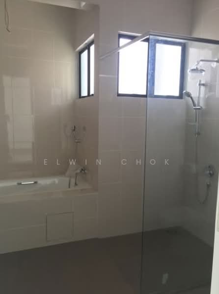 Rumah Berkembar untuk Dijual di Setia Utama (Setia Alam) - Elwin Chok - Bathroom - PropertyGuru.com.my