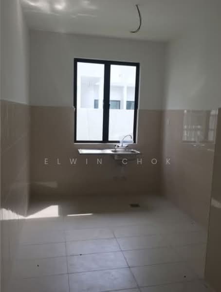 Rumah Berkembar untuk Dijual di Setia Utama (Setia Alam) - Elwin Chok - Kitchen - PropertyGuru.com.my