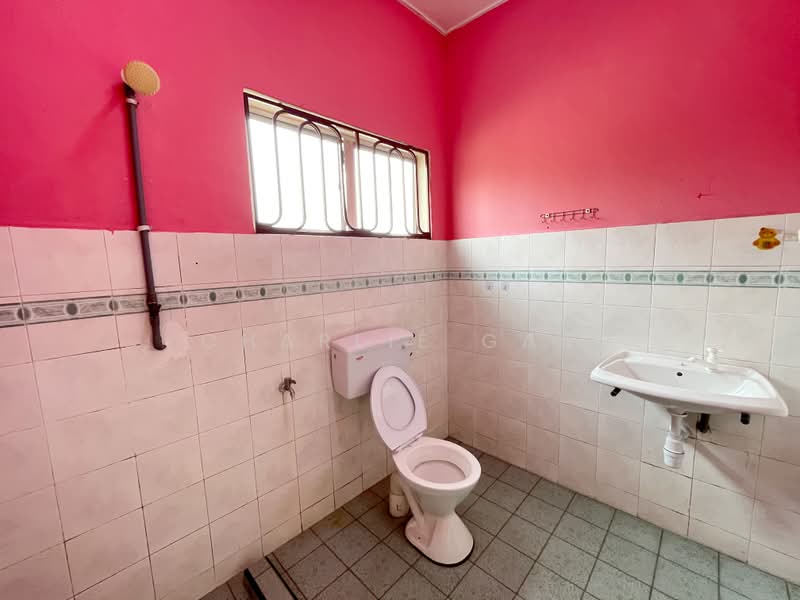 2-storey Terraced House for Rent in Taman Sentosa (Klang) - Charlie Gan - Bathroom - PropertyGuru.com.my