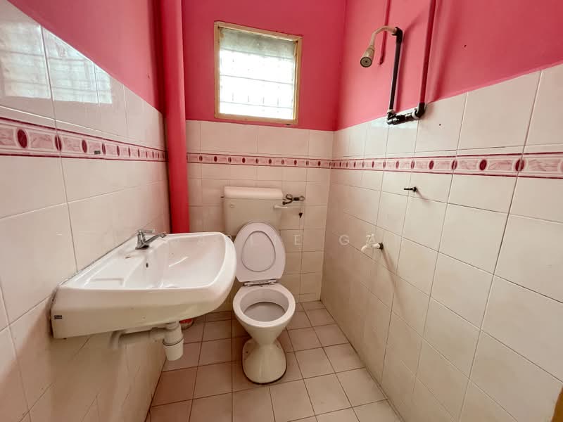 2-storey Terraced House for Rent in Taman Sentosa (Klang) - Charlie Gan - Bathroom - PropertyGuru.com.my
