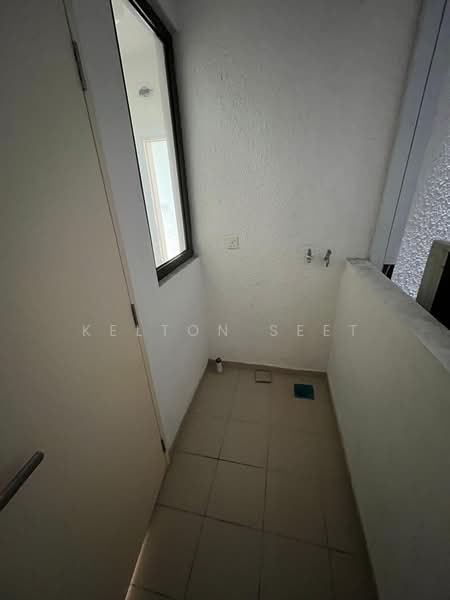 Condominium for Sale at Windows on The Park - Kelton Seet - Balcony - PropertyGuru.com.my