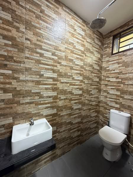 Rumah Teres 2-Tingkat untuk Disewa di Skudai (Johor) - Jessica Boey - Bathroom - PropertyGuru.com.my