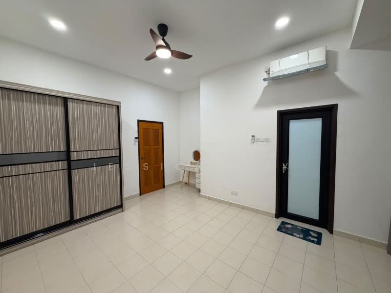 Rumah Teres 2-Tingkat untuk Disewa di Skudai (Johor) - Jessica Boey - Bedroom - PropertyGuru.com.my