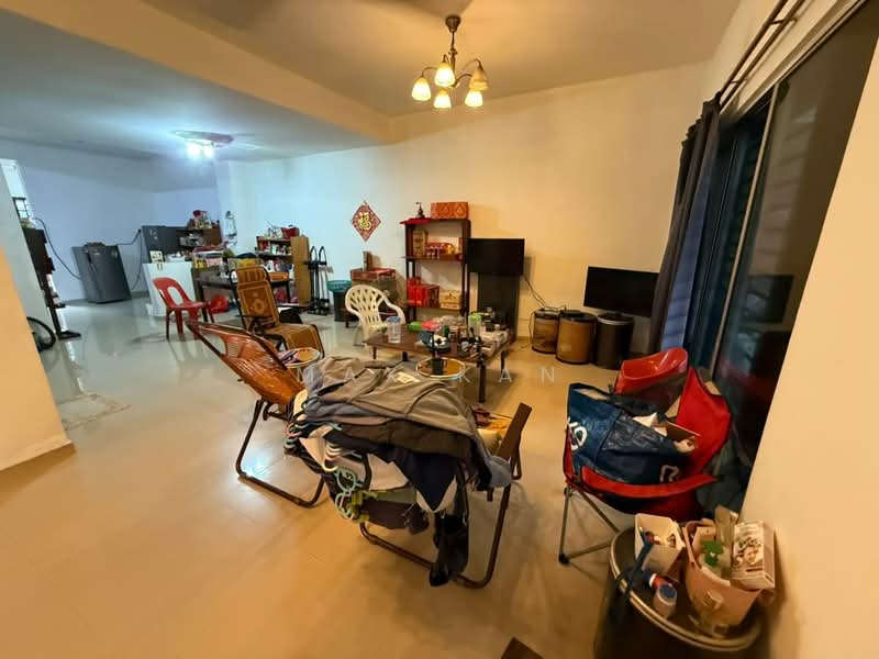 2-storey Terraced House for Sale in Taman Ehsan Jaya (Ulu Tiram) - Max Kan - Living Room - PropertyGuru.com.my
