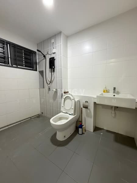 Rumah Teres 2-Tingkat untuk Disewa di Kota Bayuemas (Klang) - Stephanie Lim - Bathroom - PropertyGuru.com.my