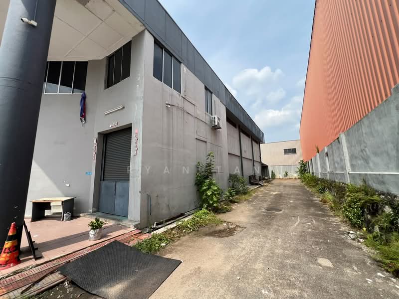 Kilang Berkembar untuk Disewa di Bandar Seri Alam (Masai) - Ryan Tan - Exterior - PropertyGuru.com.my