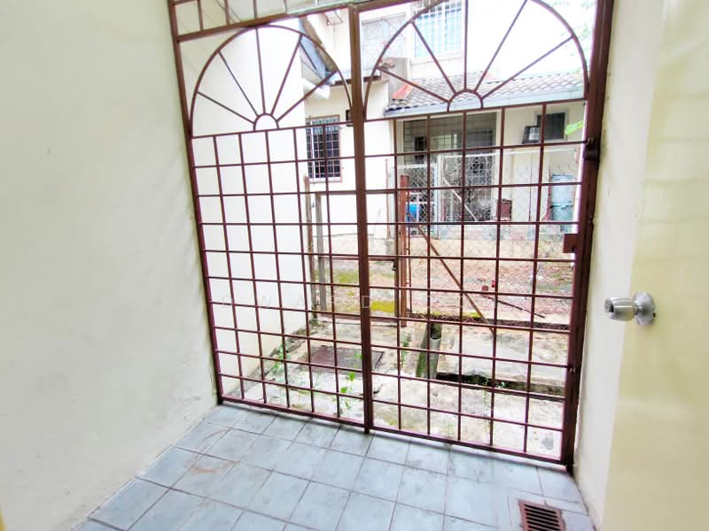 Rumah Teres 2-Tingkat untuk Dijual di Taman Bukit Belimbing (Balakong) - Edward Ooi - Exterior - PropertyGuru.com.my