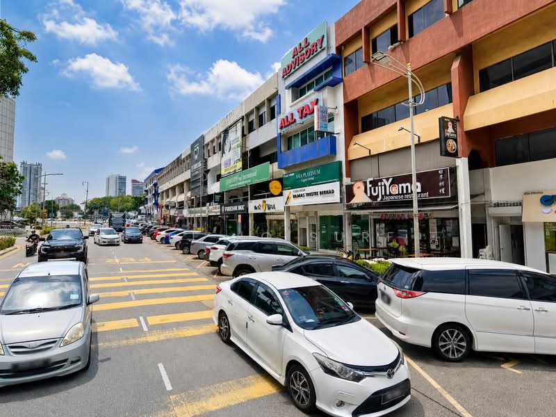 Shop for Rent in SS 21, Damansara Utama (Petaling Jaya) - Lee Jo Surf - Exterior - PropertyGuru.com.my