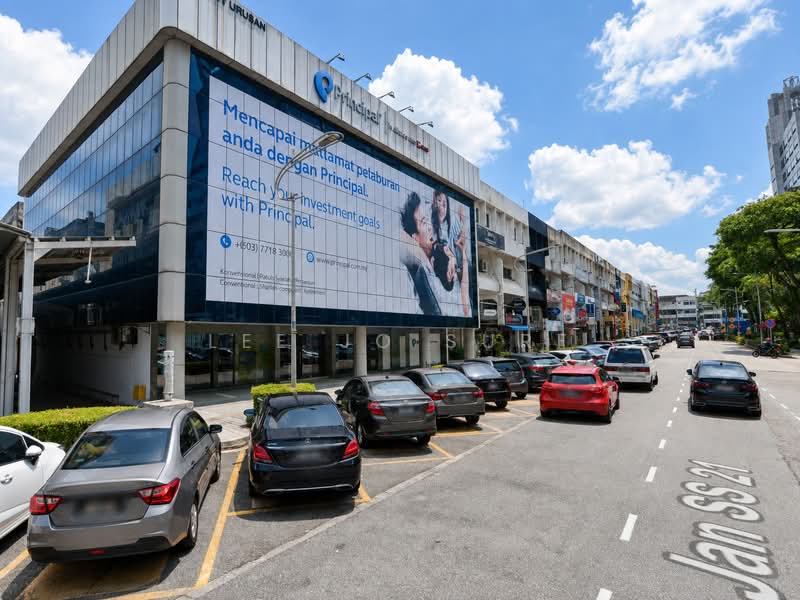 Shop for Rent in SS 21, Damansara Utama (Petaling Jaya) - Lee Jo Surf - Exterior - PropertyGuru.com.my