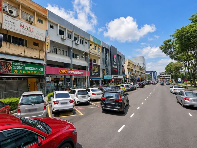 Shop for Rent in SS 21, Damansara Utama (Petaling Jaya) - Lee Jo Surf - Exterior - PropertyGuru.com.my