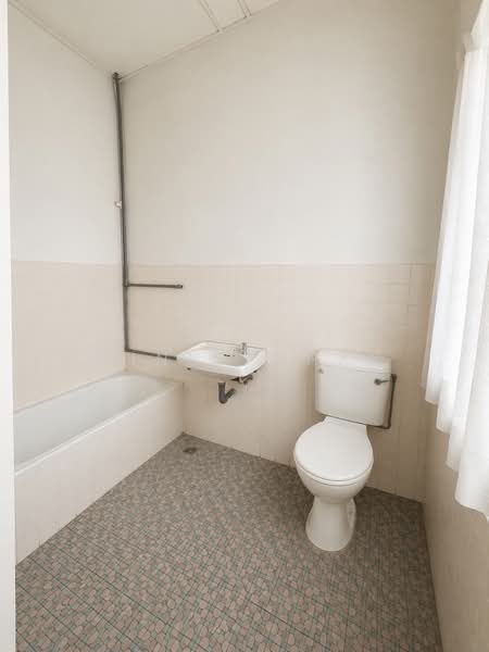 Rumah Teres untuk Dijual di Ipoh Garden (Ipoh) - Winny Chan - Bathroom - PropertyGuru.com.my