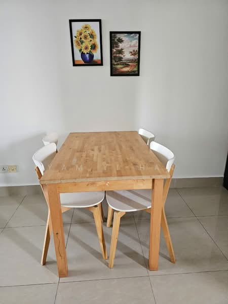 Condominium for Rent at Shaftsbury Residence - Yam Yi Han - Dining Room - PropertyGuru.com.my