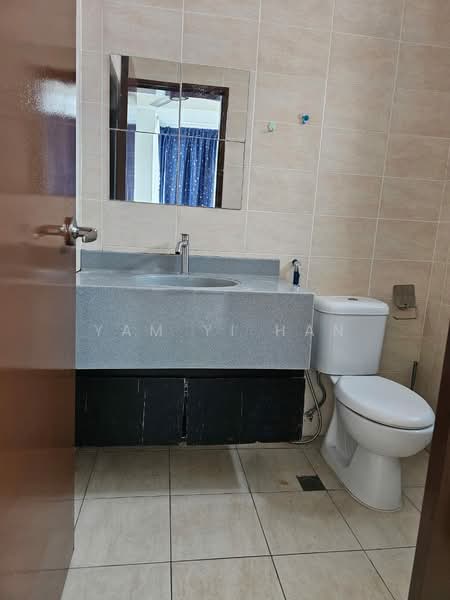 Condominium for Rent at Shaftsbury Residence - Yam Yi Han - Bathroom - PropertyGuru.com.my