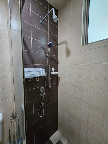 Condominium for Rent at Shaftsbury Residence - Yam Yi Han - Bathroom - PropertyGuru.com.my