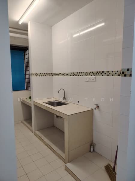 Flat for Sale at Pangsapuri Berembang Indah - Matthew Teoh - Kitchen - PropertyGuru.com.my