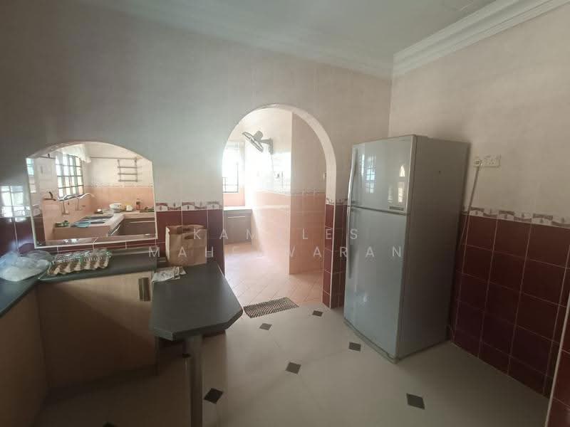 Rumah Berkembar untuk Dijual di Batu 9 (Cheras) - Kamales Maheswaran - Kitchen - PropertyGuru.com.my