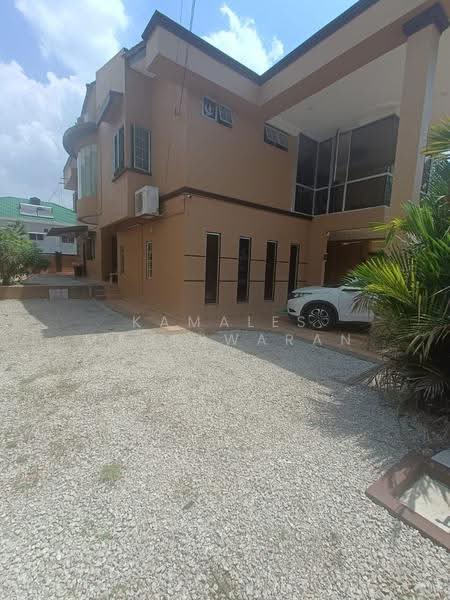 Rumah Berkembar untuk Dijual di Batu 9 (Cheras) - Kamales Maheswaran - Exterior - PropertyGuru.com.my