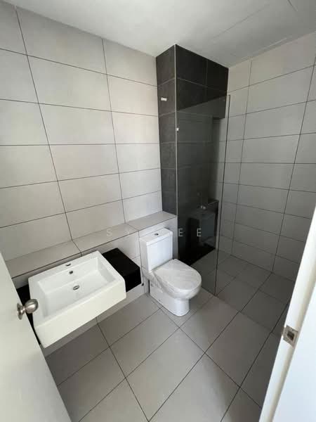 2-storey Terraced House for Sale in Bandar Gamuda Cove (Dengkil) - SY Lee - Bathroom - PropertyGuru.com.my