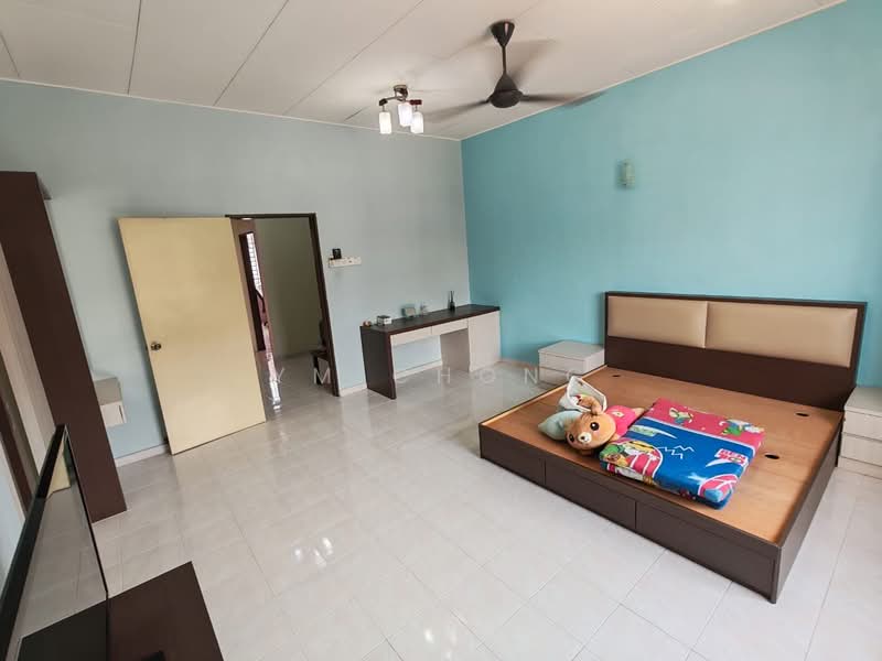2-storey Terraced House for Sale in Taman Saujana Indah (Bukit Katil) - YM Chong - Bedroom - PropertyGuru.com.my