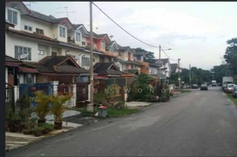 Rumah Teres 2.5-Tingkat untuk Disewa di Taman Cheras Jaya (Cheras) - Lisun Wong - Exterior - PropertyGuru.com.my